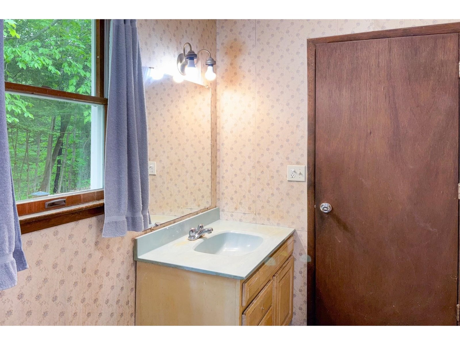 652 Cold River Road