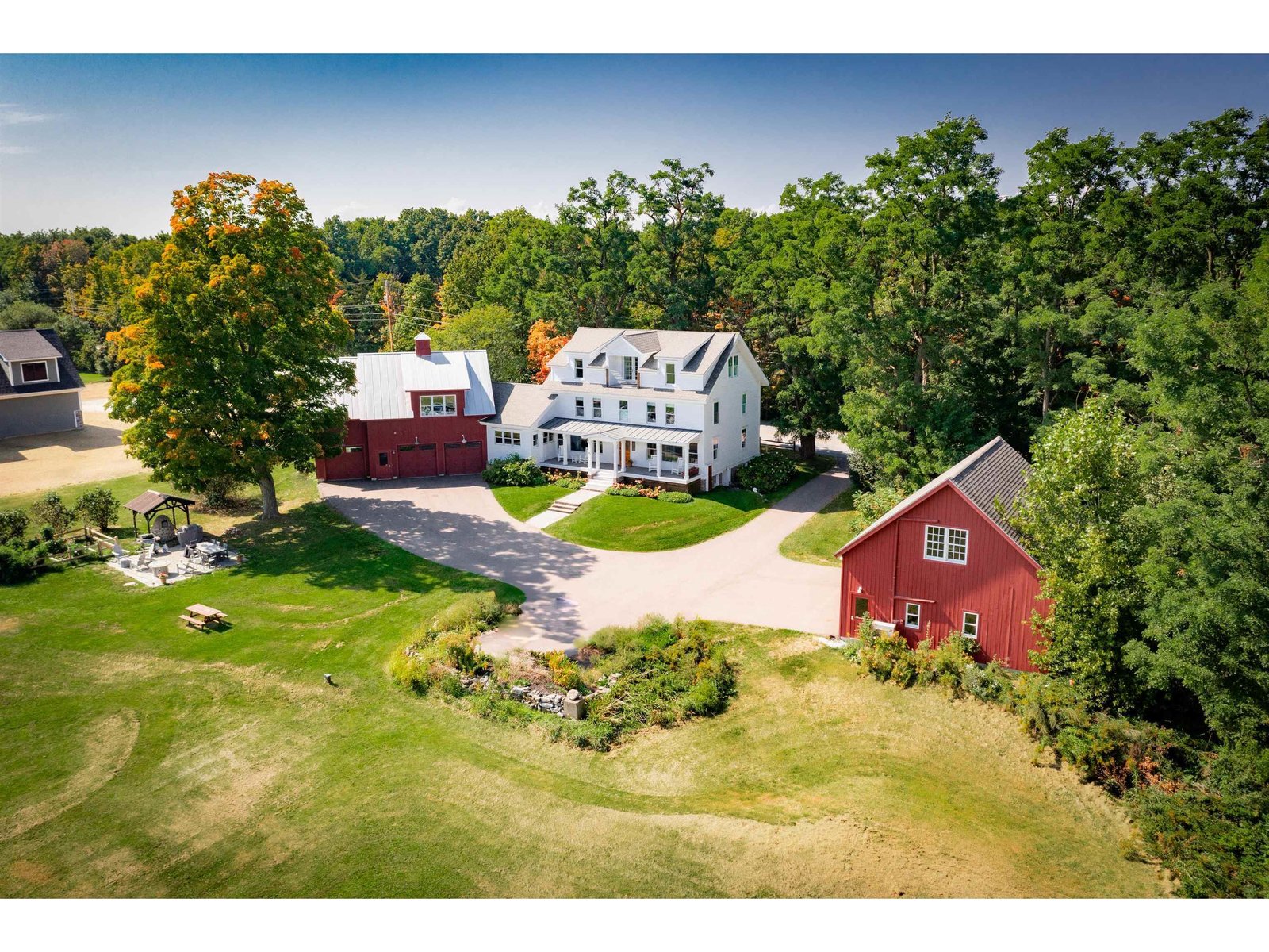 6529 Spear Street, Shelburne