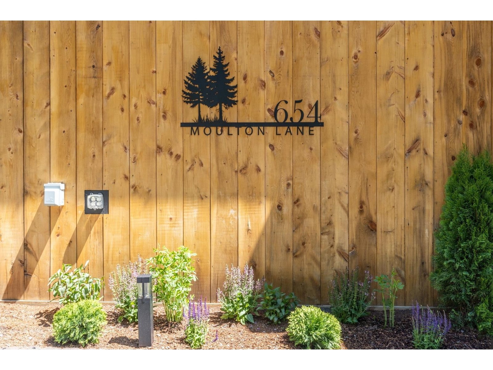 654 Moulton Lane