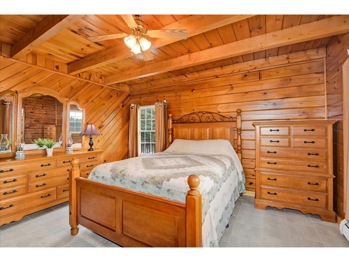 1st Floor Primary Bedroom