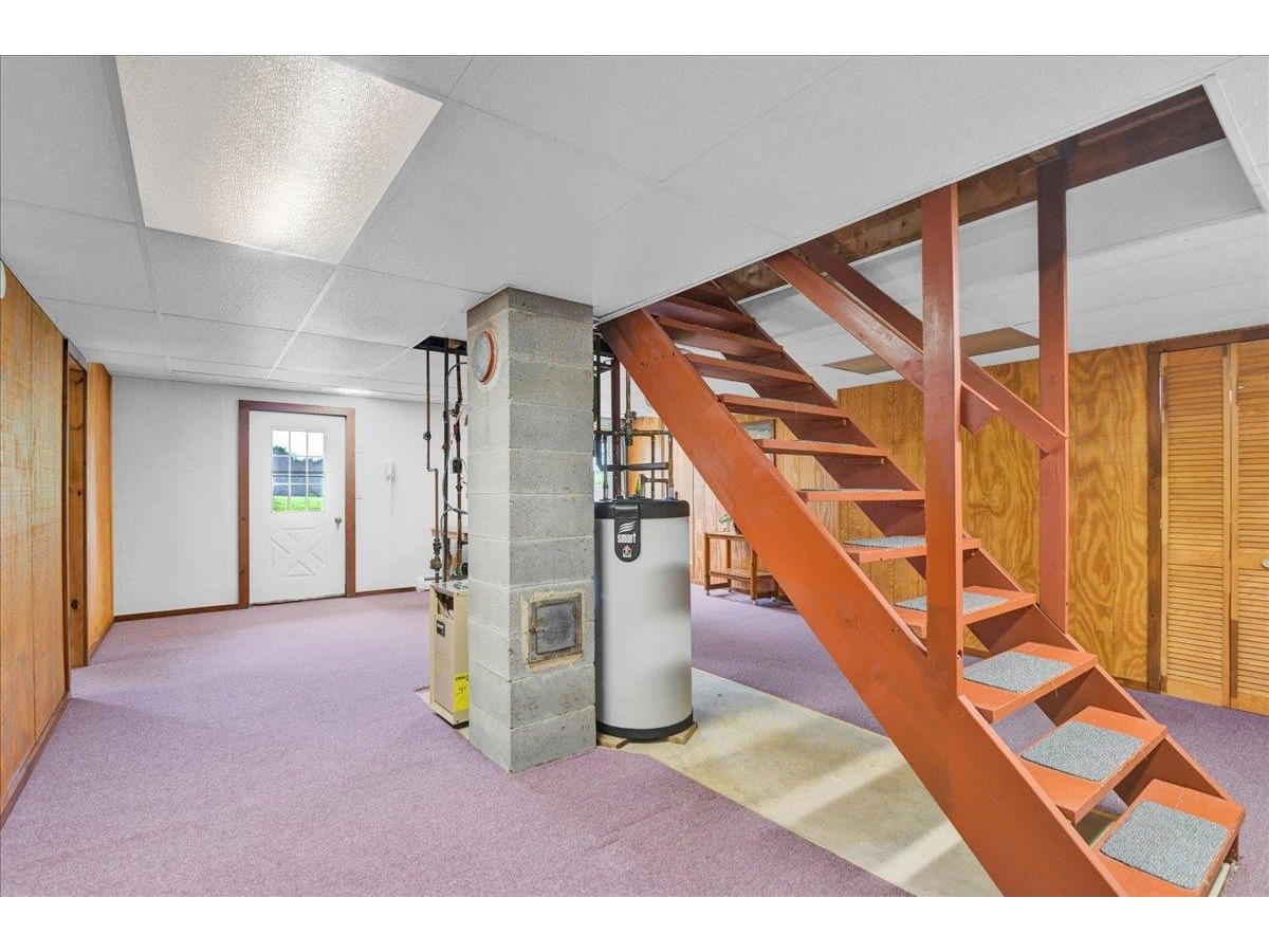 Partially Finished Basement: Rec Room w/ Walkout