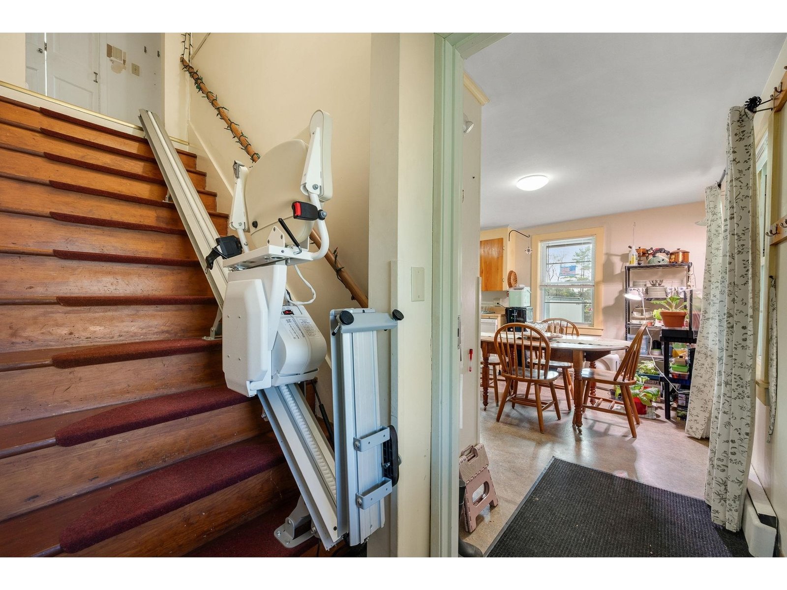661 Elm Street