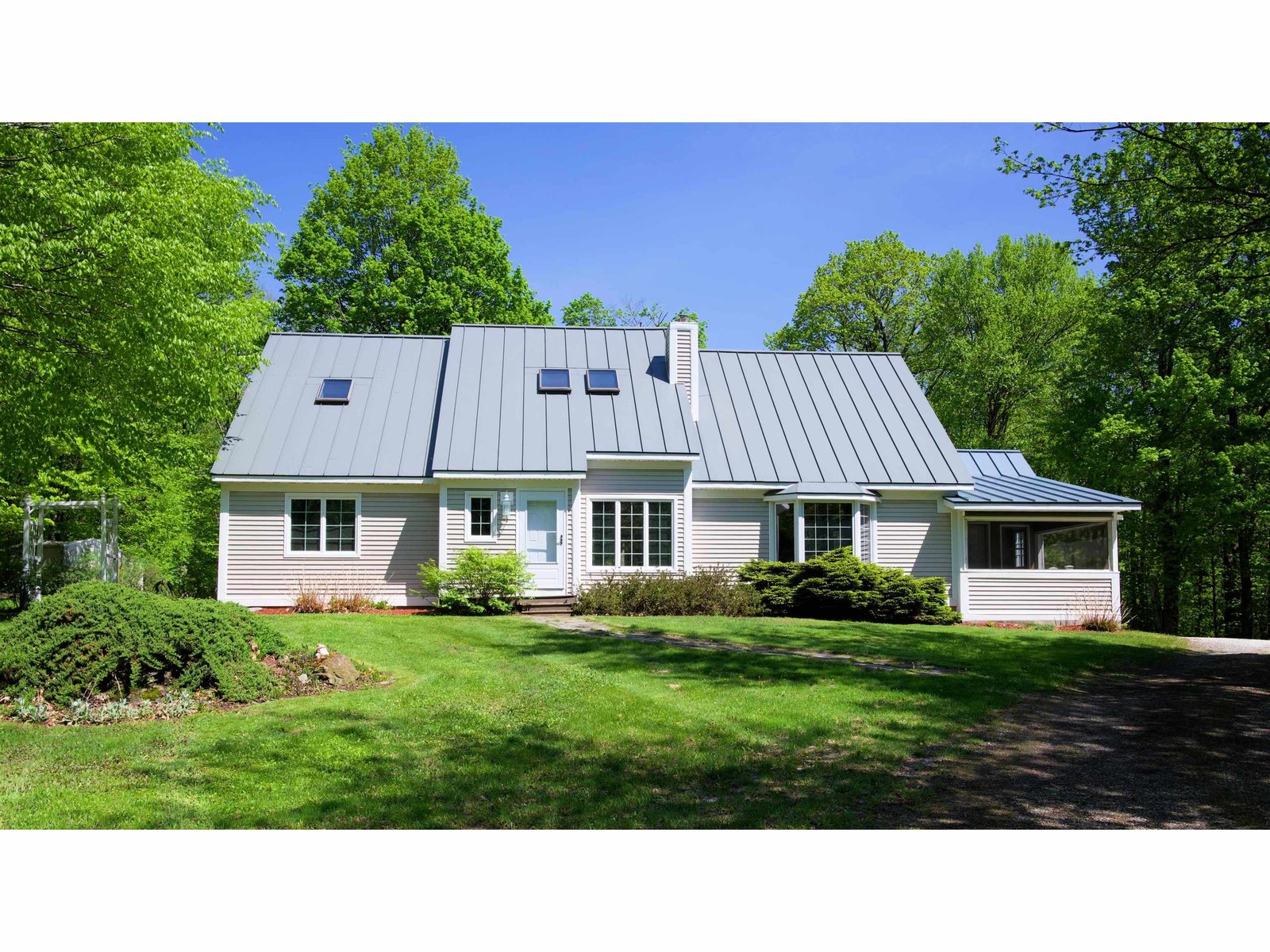 662 Montgomery Heights Road