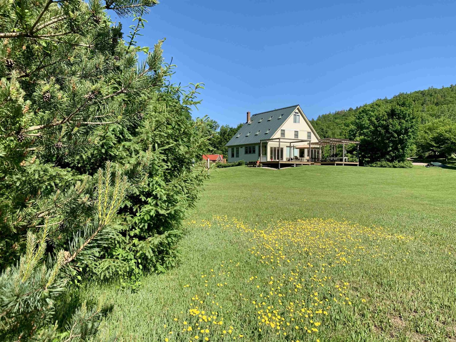 664 East Main Street