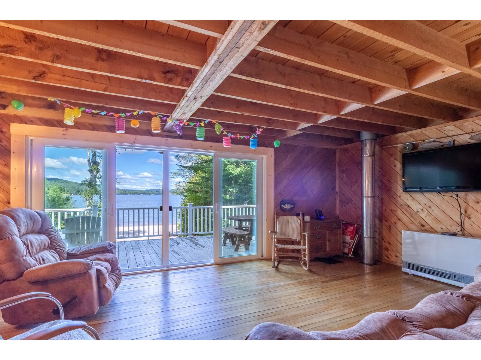 665 Lakeshore Drive