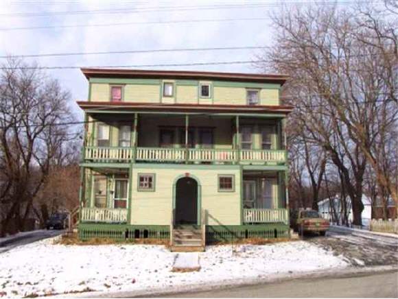 67-75 PERRY ST