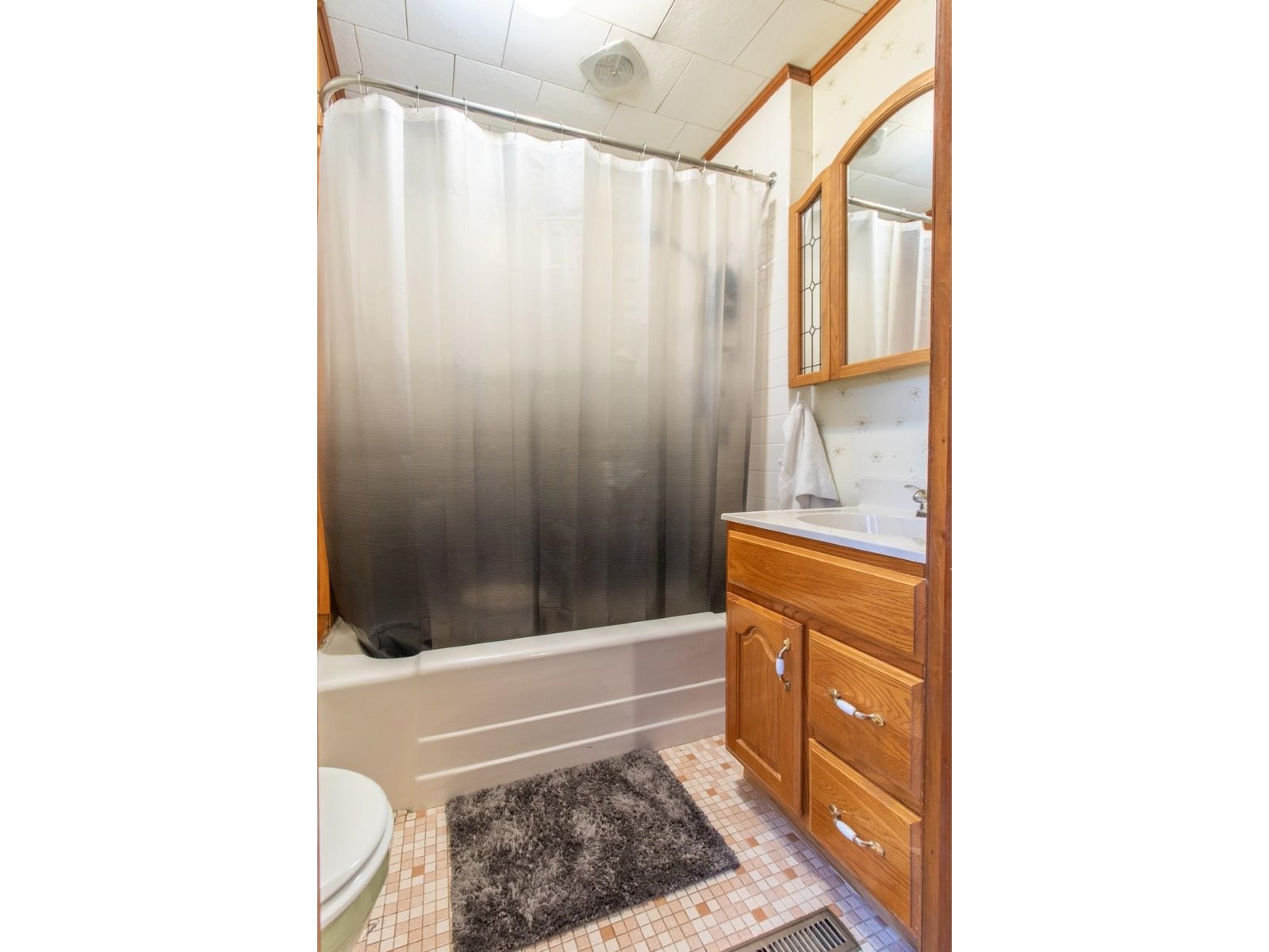 Bedroom 4 with bathroom