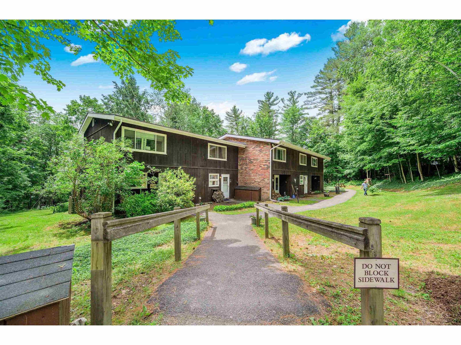 67 Fox Hill Road, Stowe