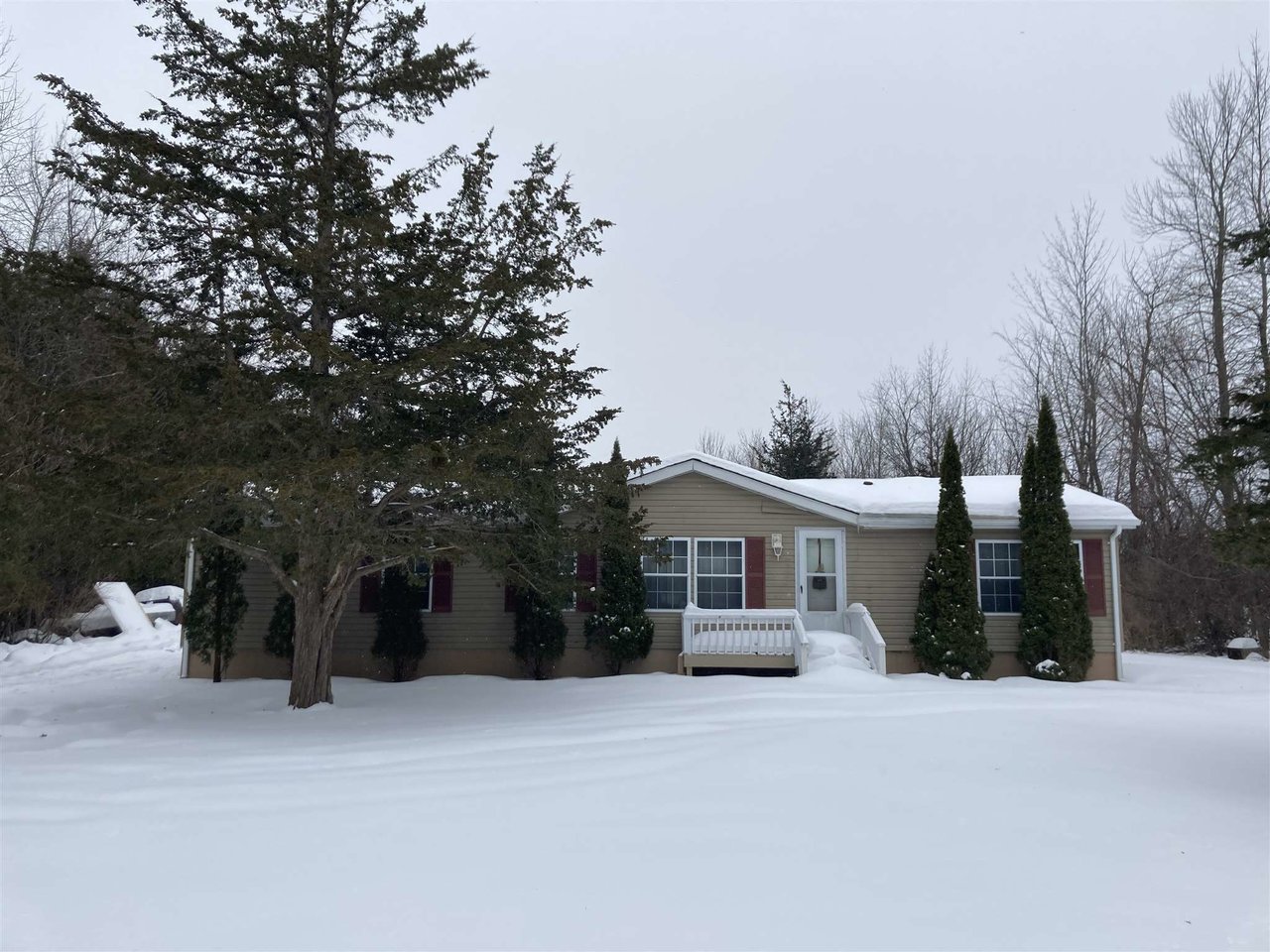 67 Moccasin Avenue