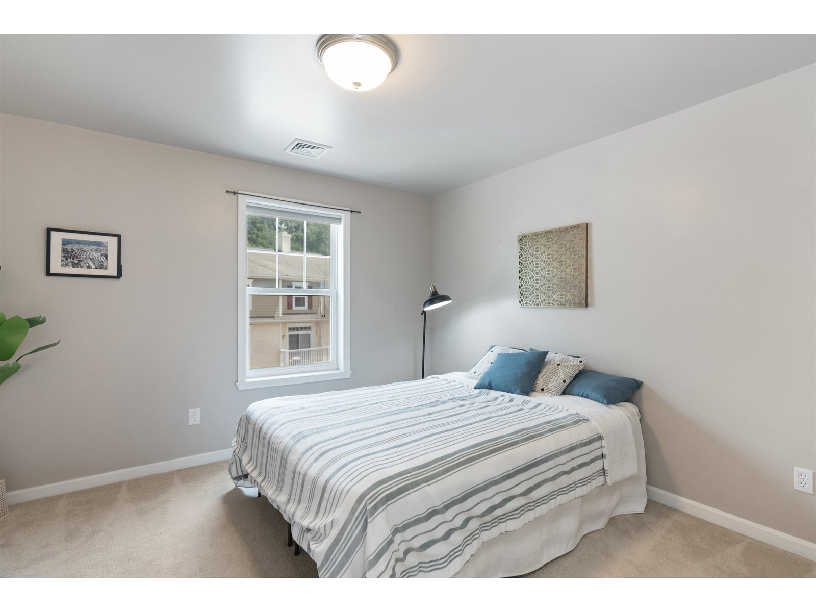 67 Pearl Street, Unit 8