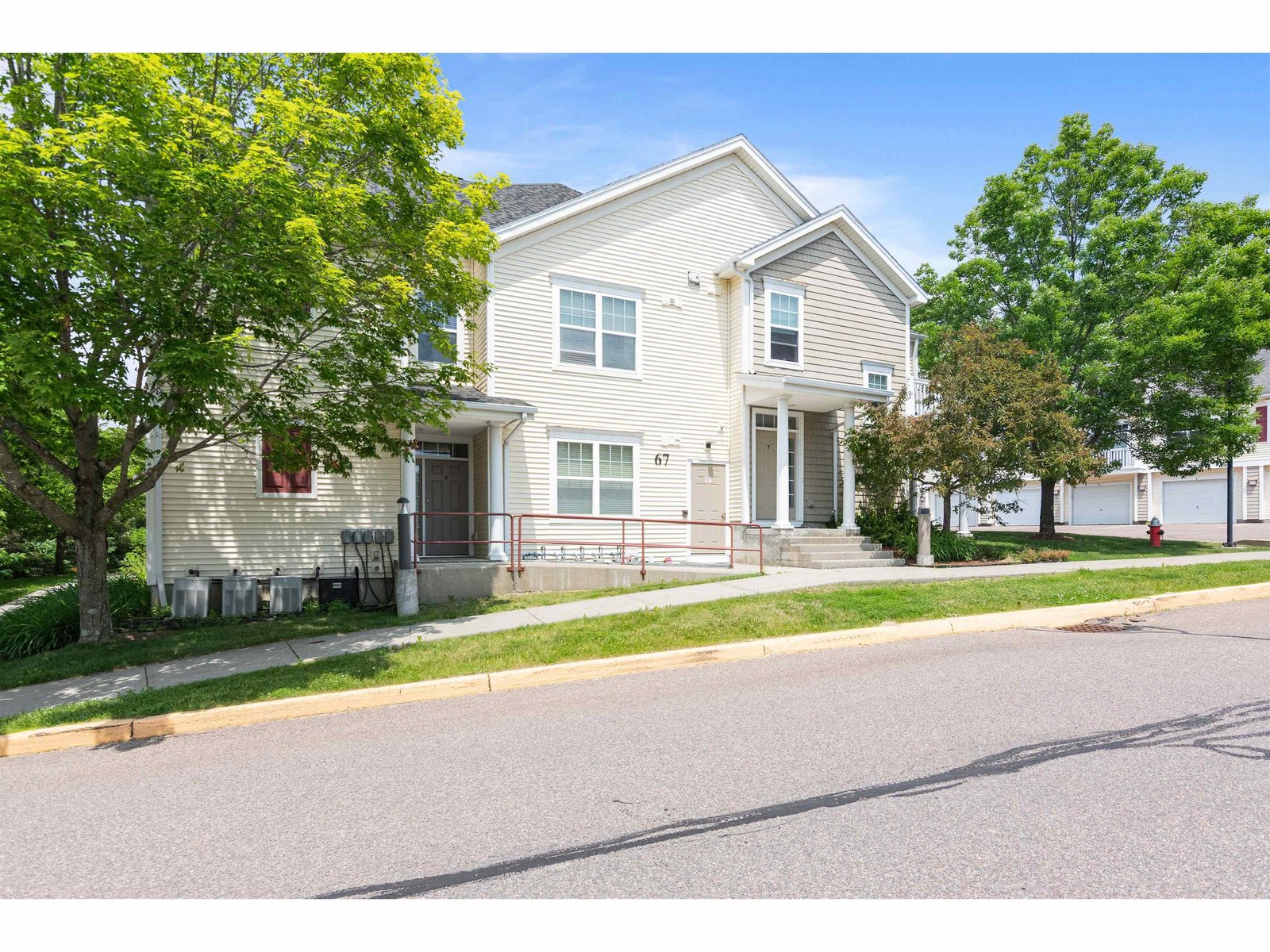 67 Pearl Street, Unit 8