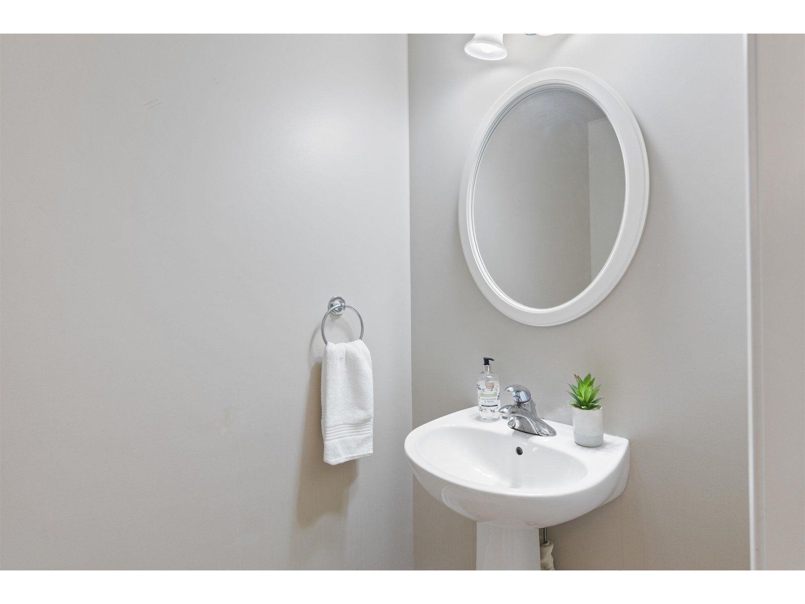 67 Pearl Street, Unit 8