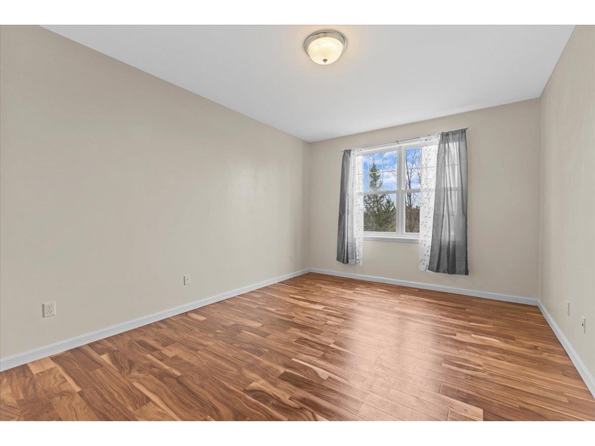67 Pearl Street, Unit Unit 5