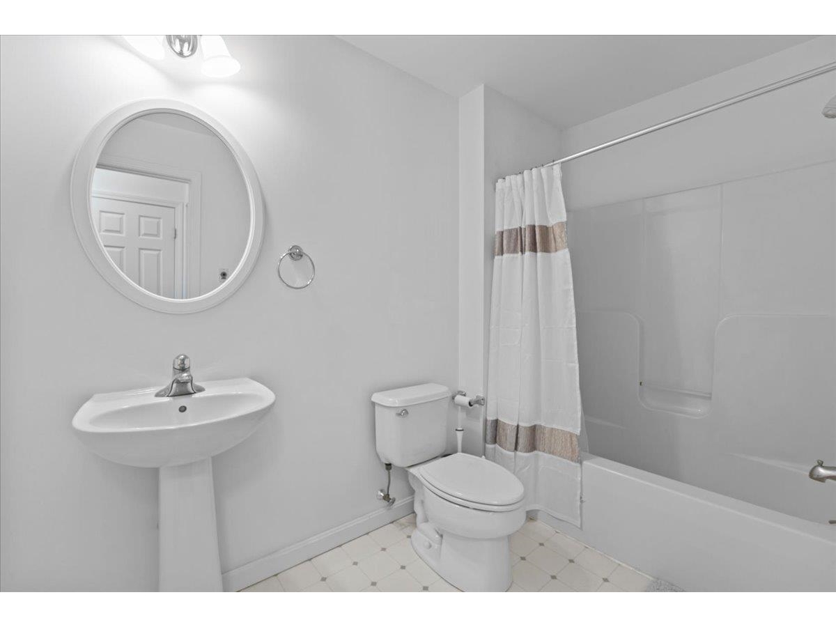 67 Pearl Street, Unit Unit 5