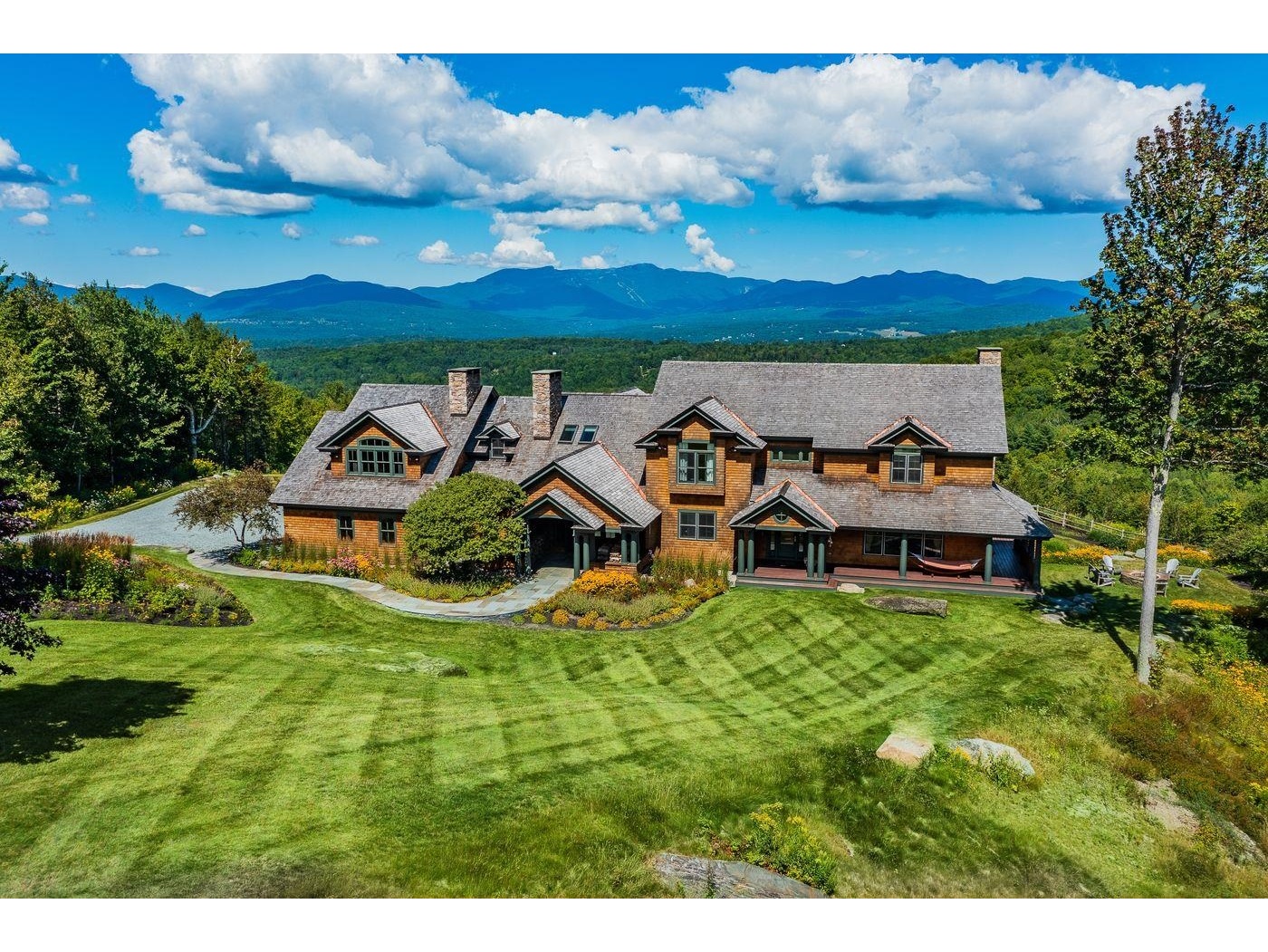 675 Putnam Forest Road, Stowe