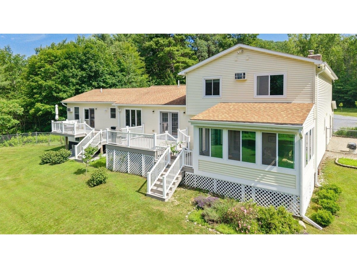 678 Pond Road