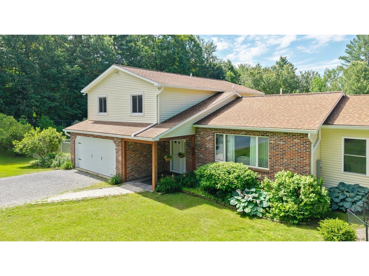 678 Pond Road