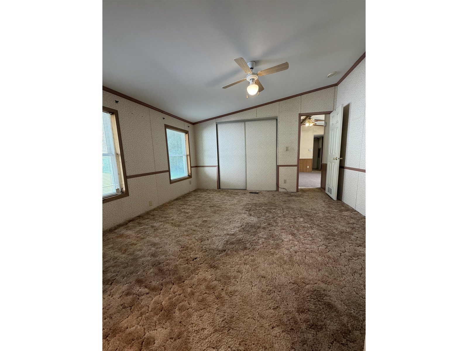68 Railroad Street