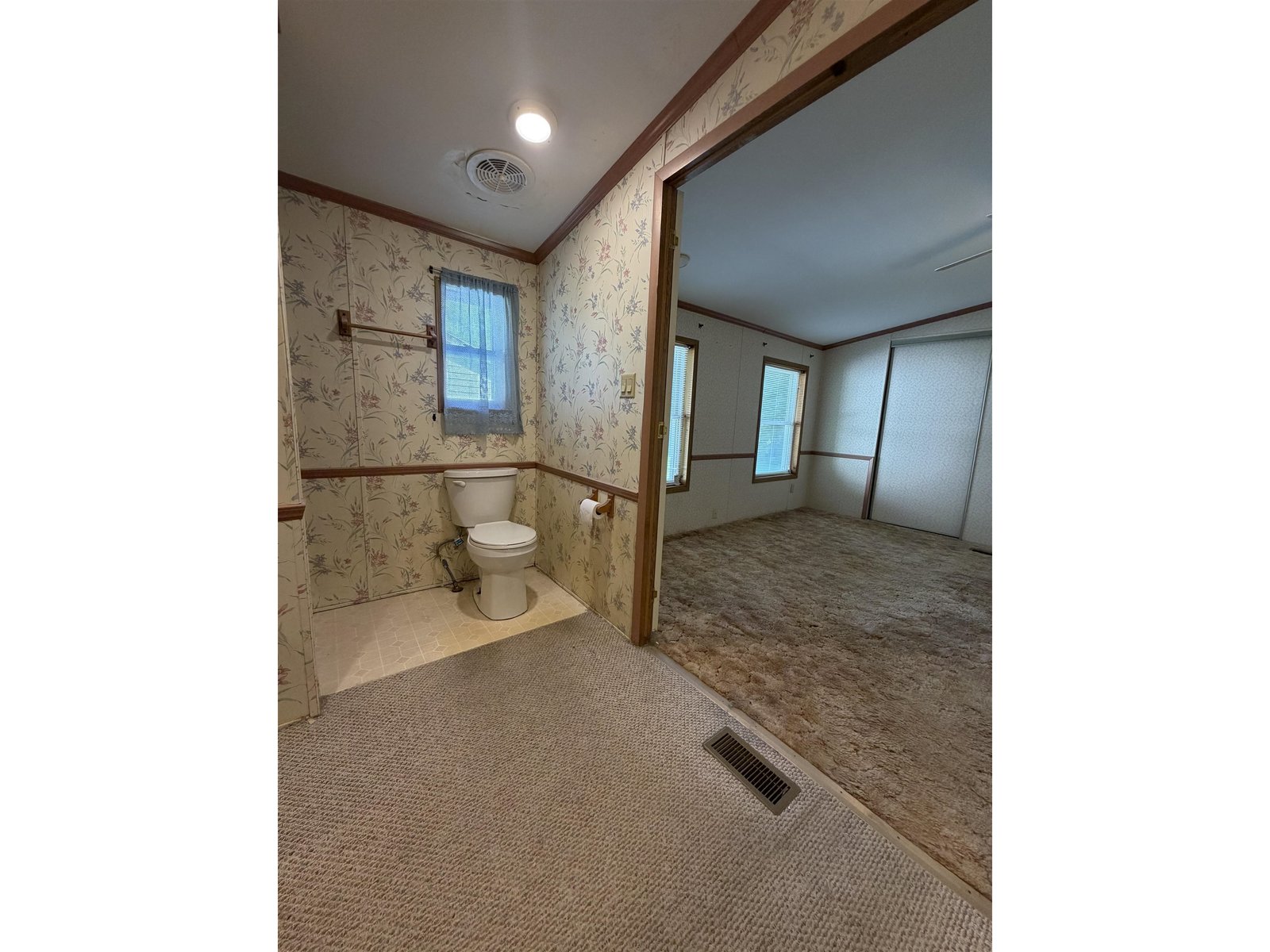 68 Railroad Street