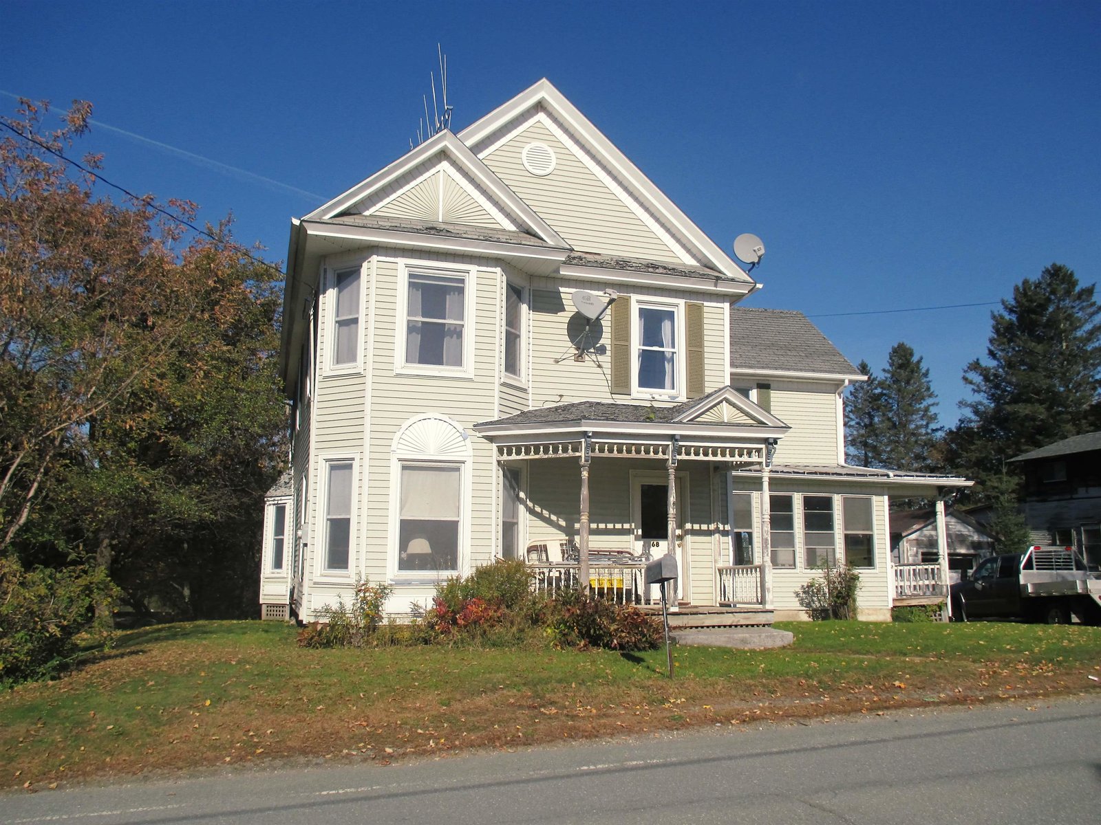 68 Railroad Street