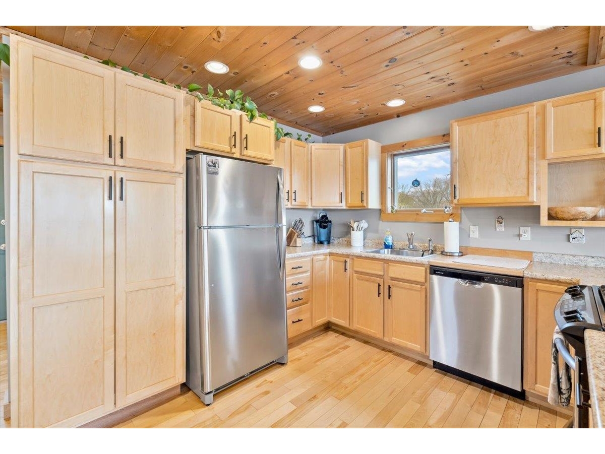 68 Whitecap Road