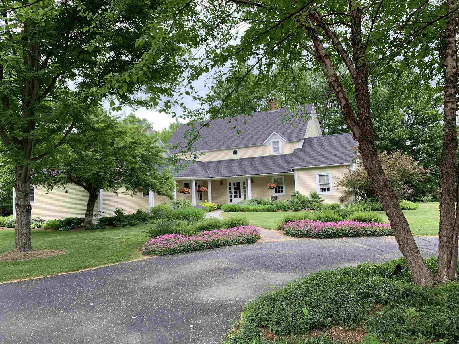 682 old carriage Road