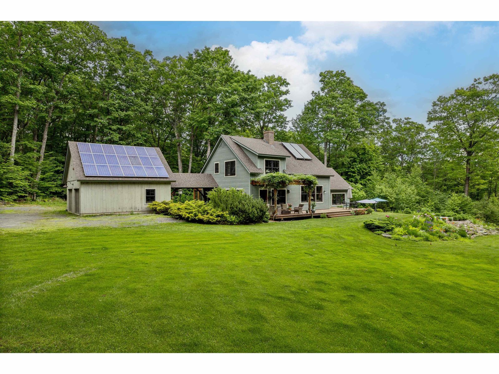 683 Reservoir Road, Hartford