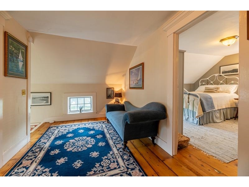 Spacious Sunroom off Kitchen area