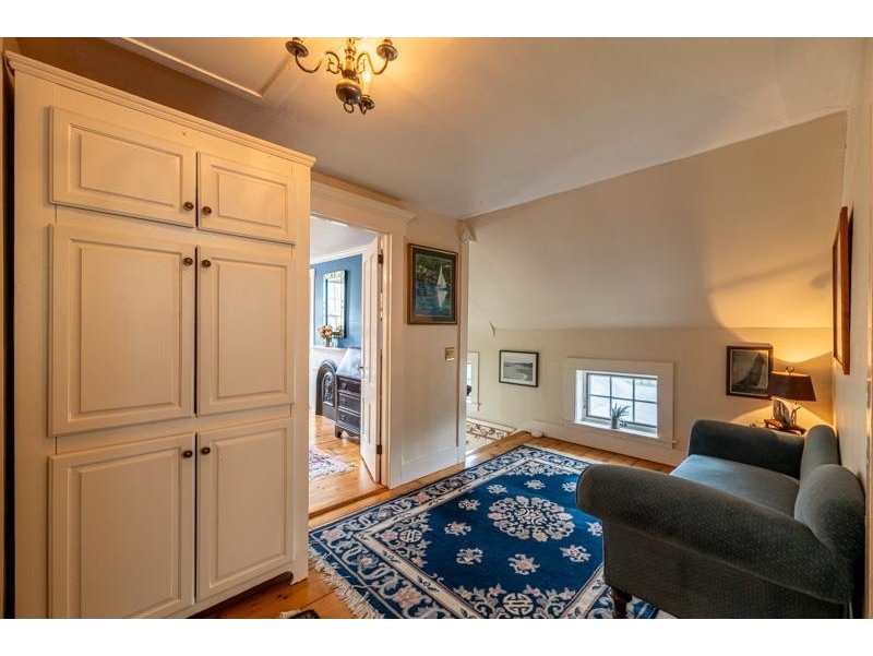 Second Floor Foyer