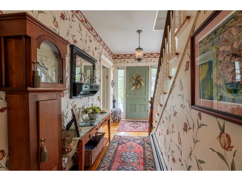 Formal entry Foyer