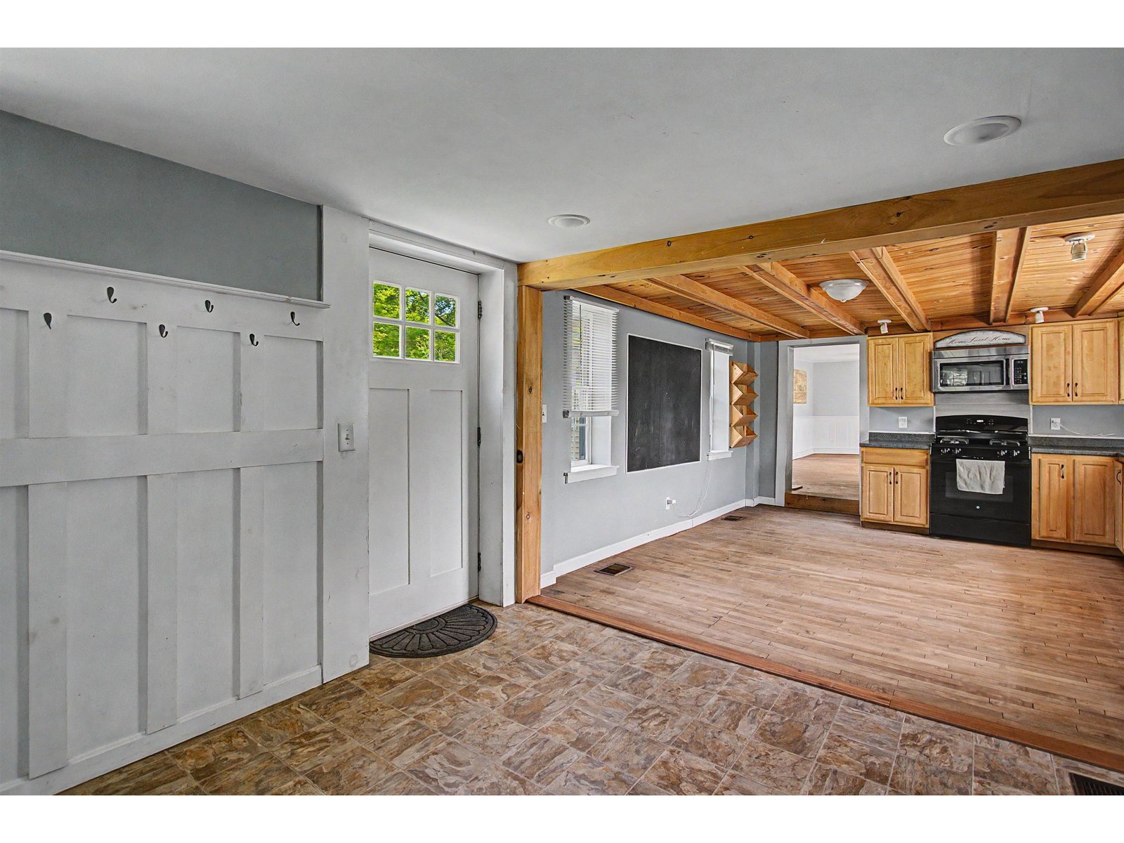 6872 Chester A Arthur Road