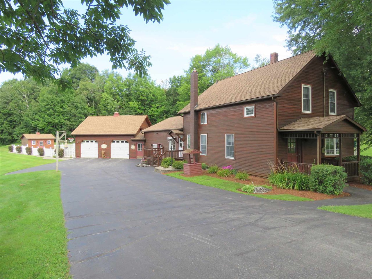 688 Main Street