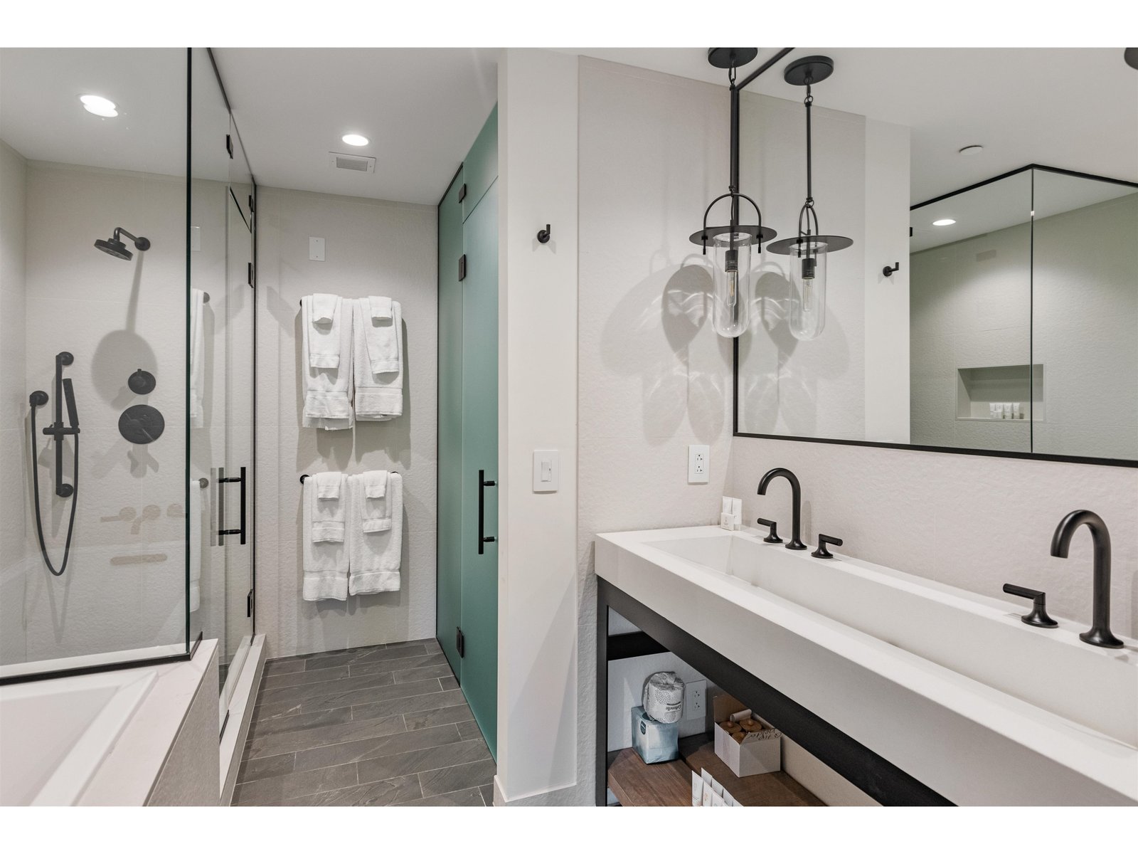 69 Hourglass Drive, Unit 205