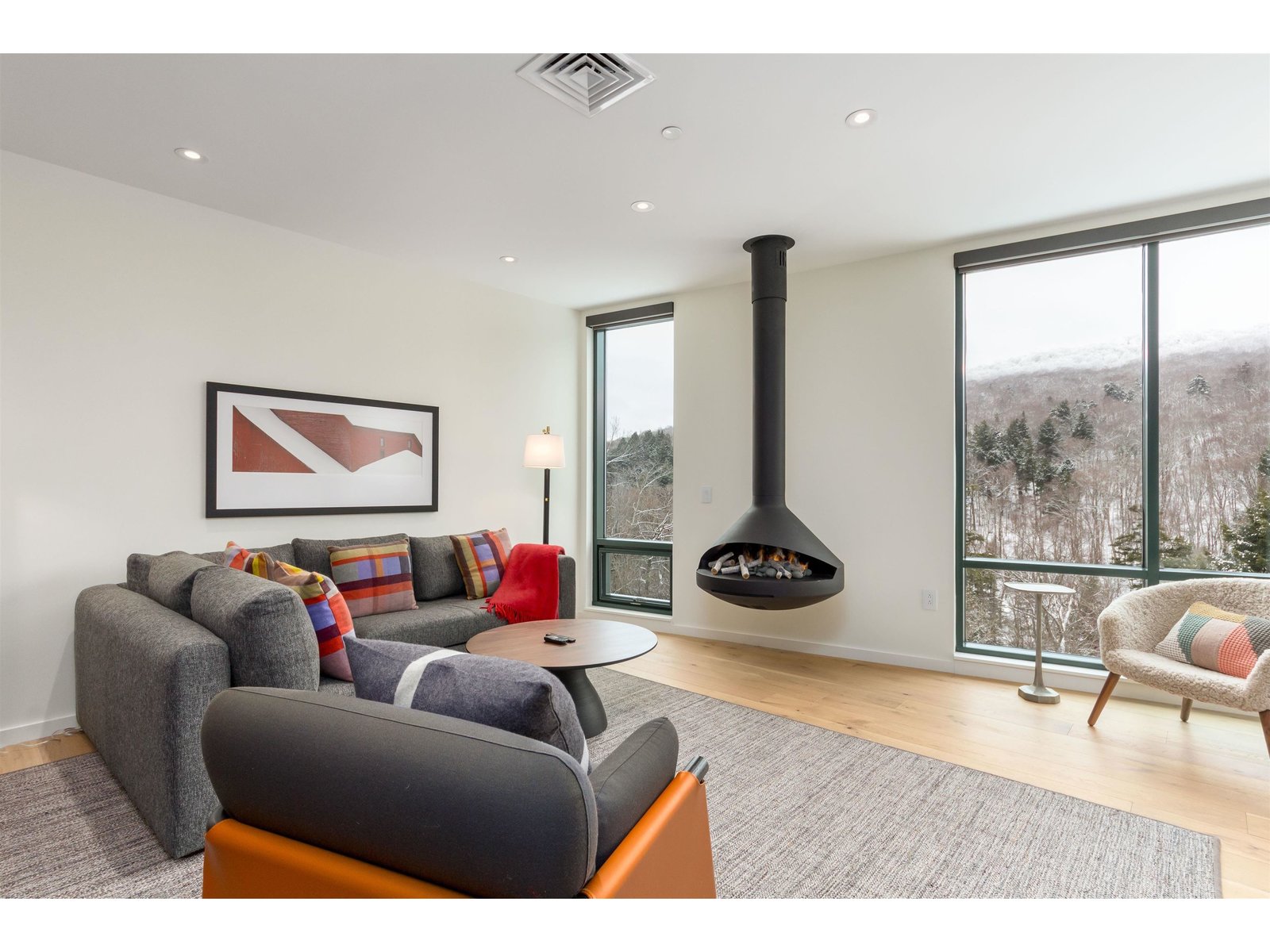 69 Hourglass Drive, Unit 301