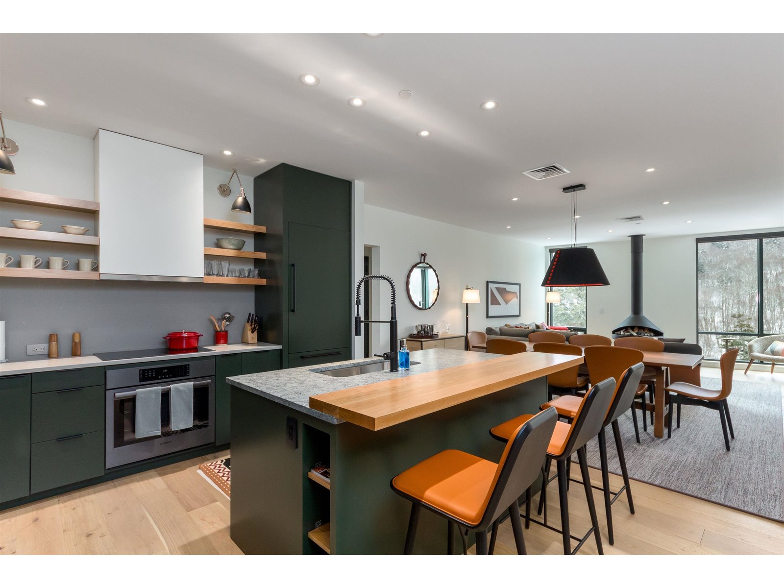 69 Hourglass Drive, Unit 301