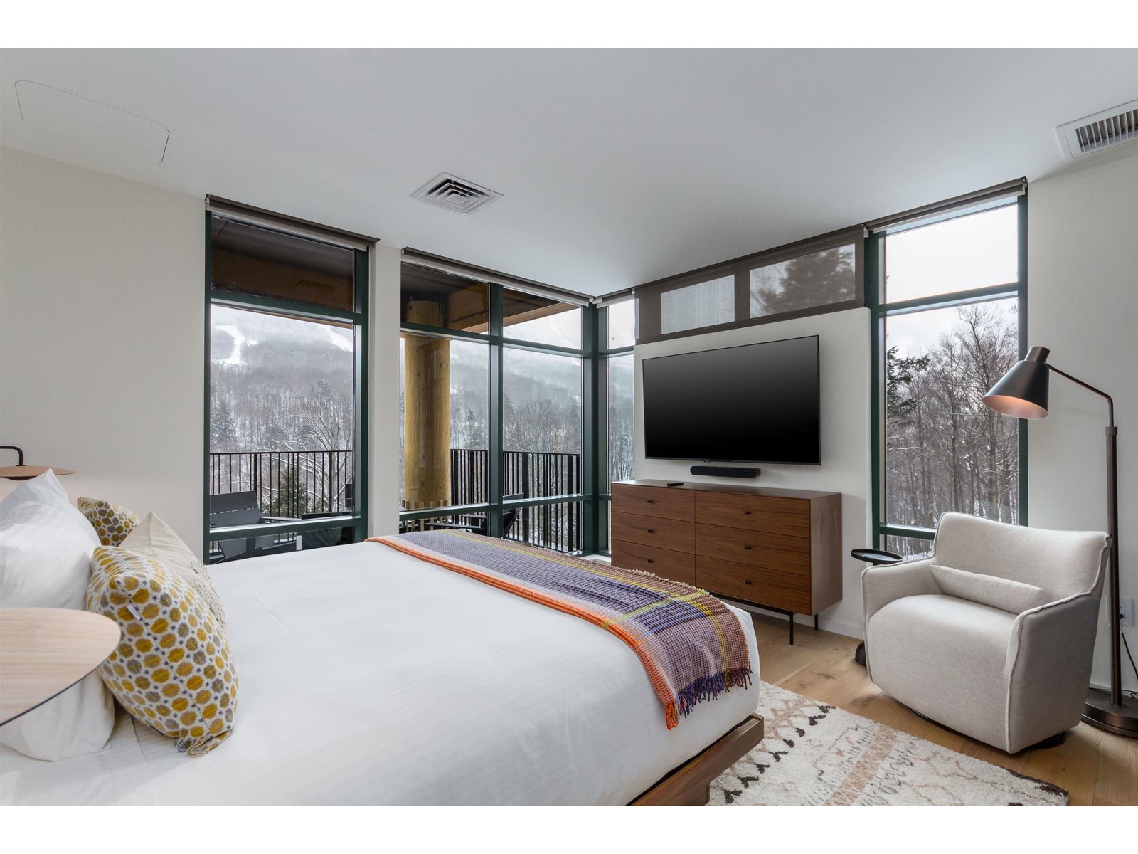 69 Hourglass Drive, Unit 301