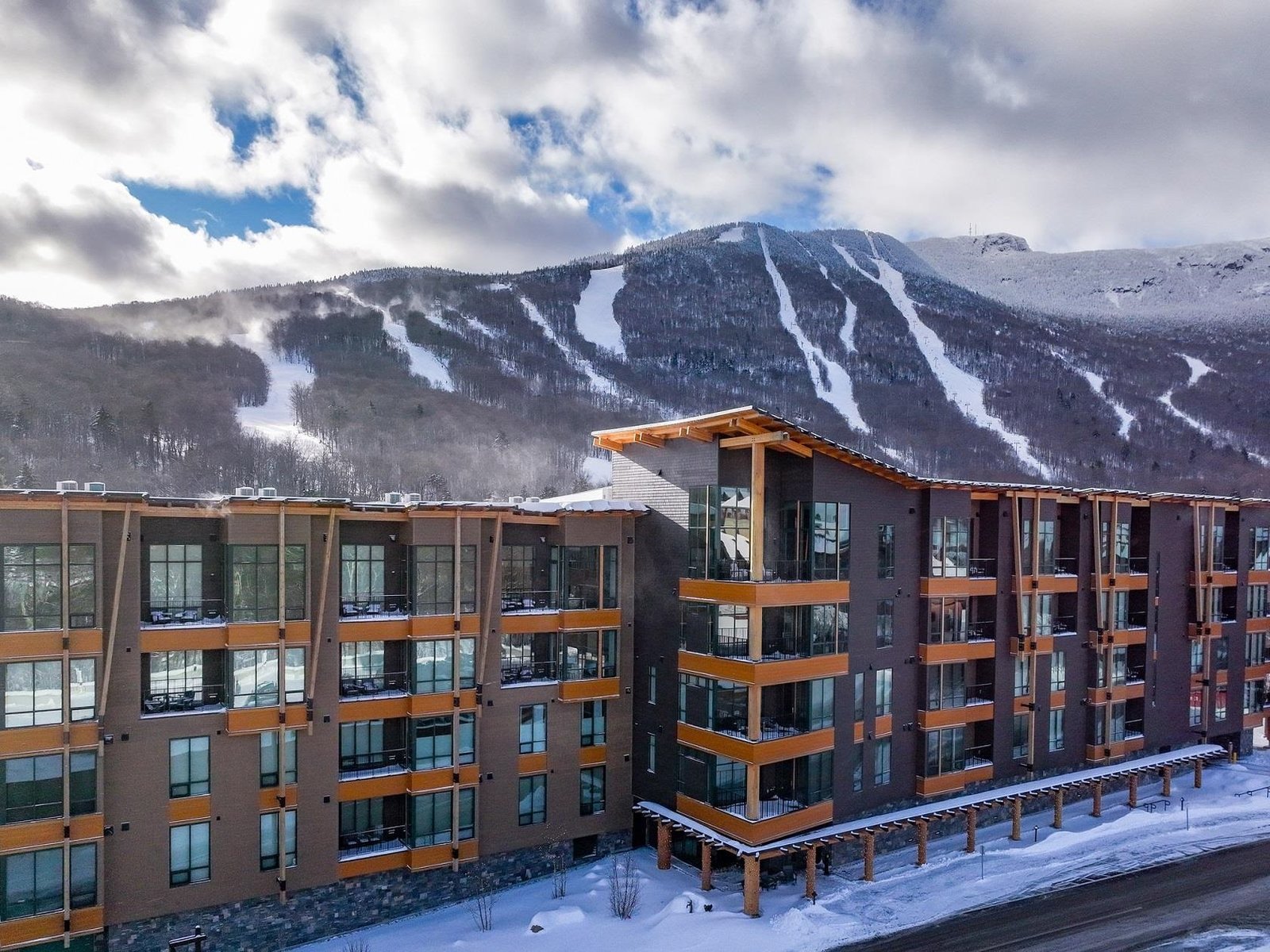 69 Hourglass Drive, Unit 302
