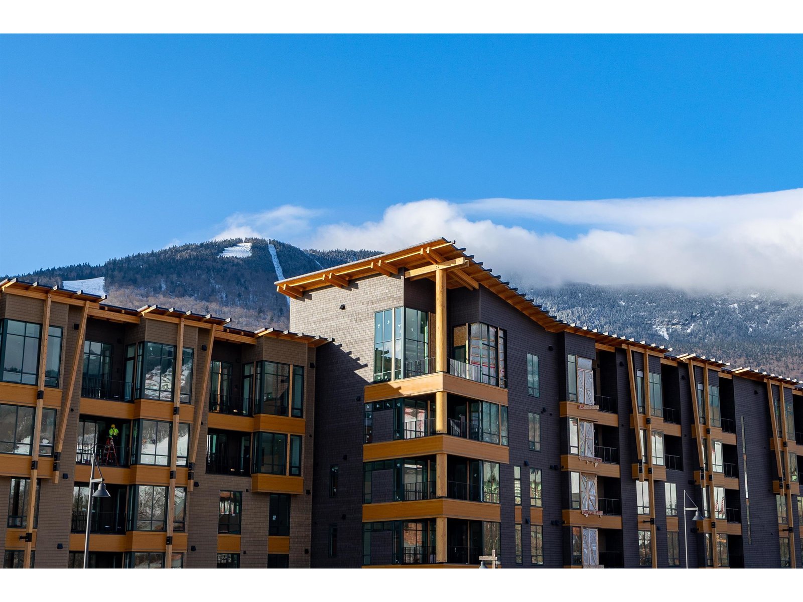 69 Hourglass Drive, Unit 303