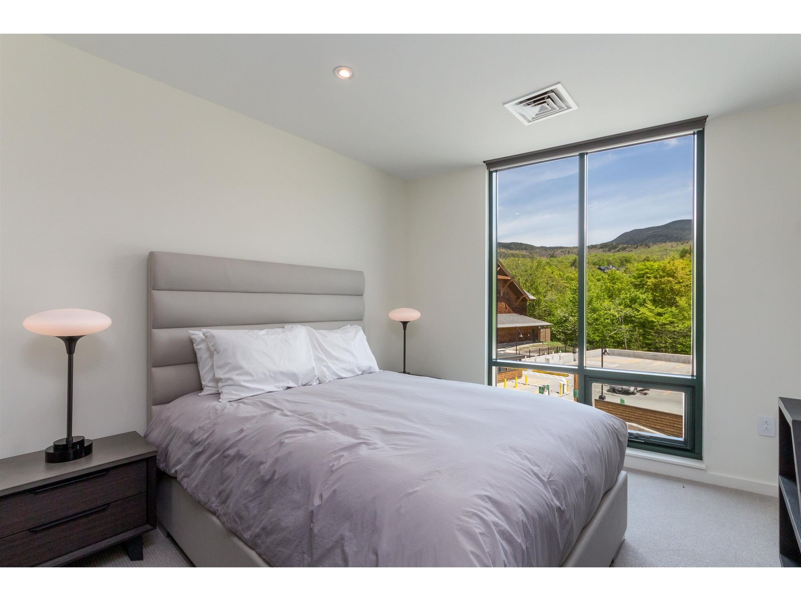 69 Hourglass Drive, Unit 307