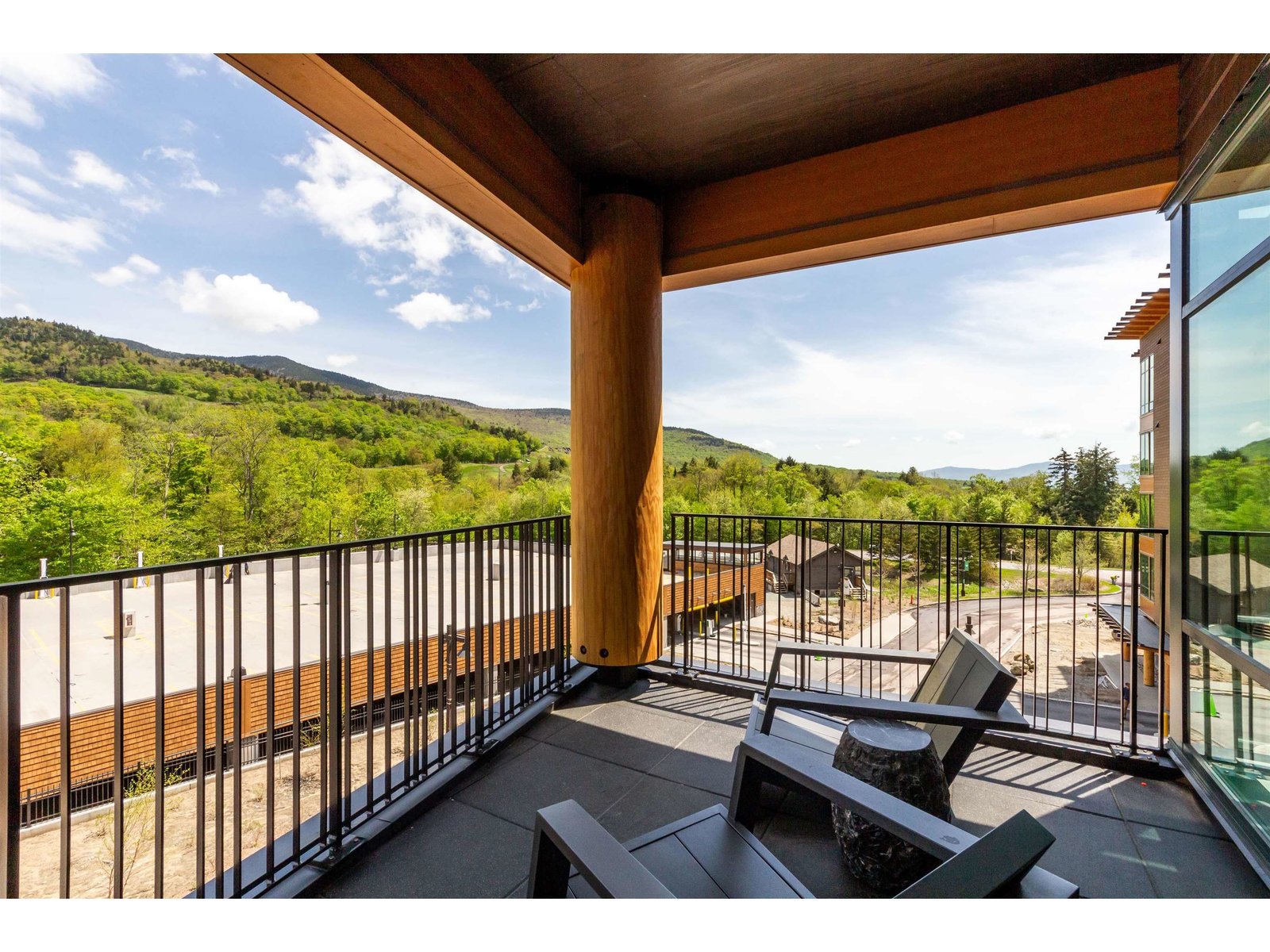 69 Hourglass Drive, Unit 307