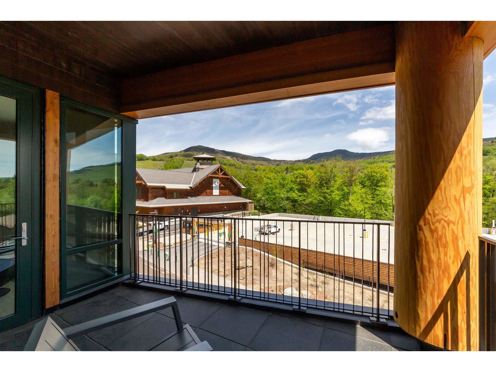 69 Hourglass Drive, Unit 307
