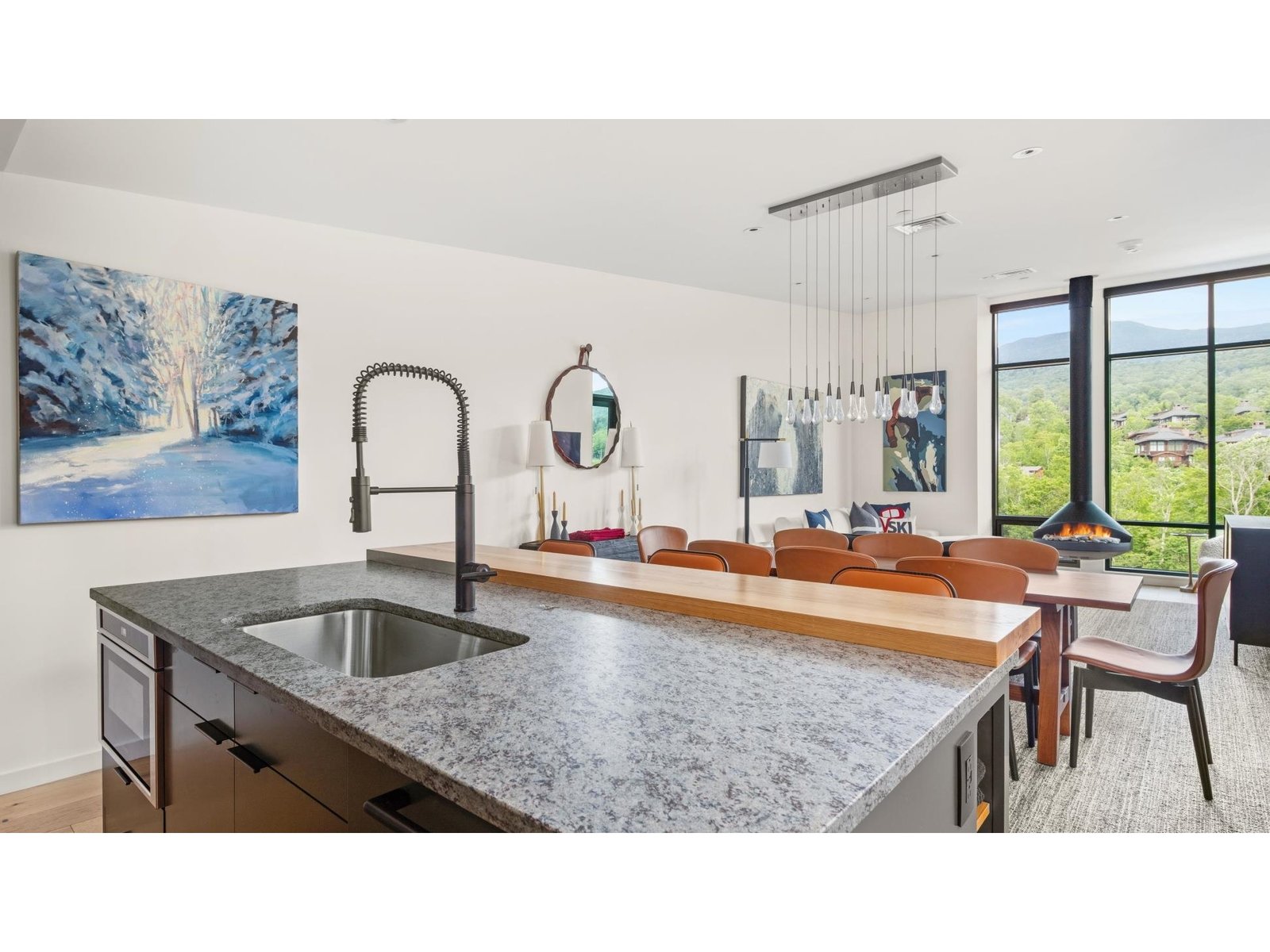 69 Hourglass Drive, Unit 409