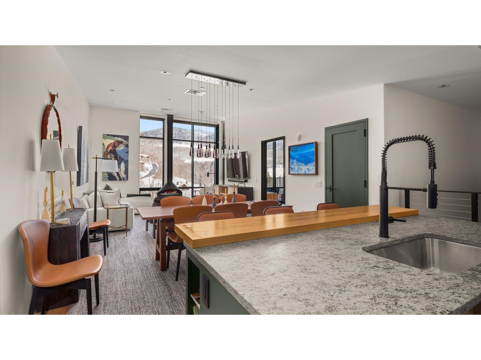 69 Hourglass Drive, Unit 409
