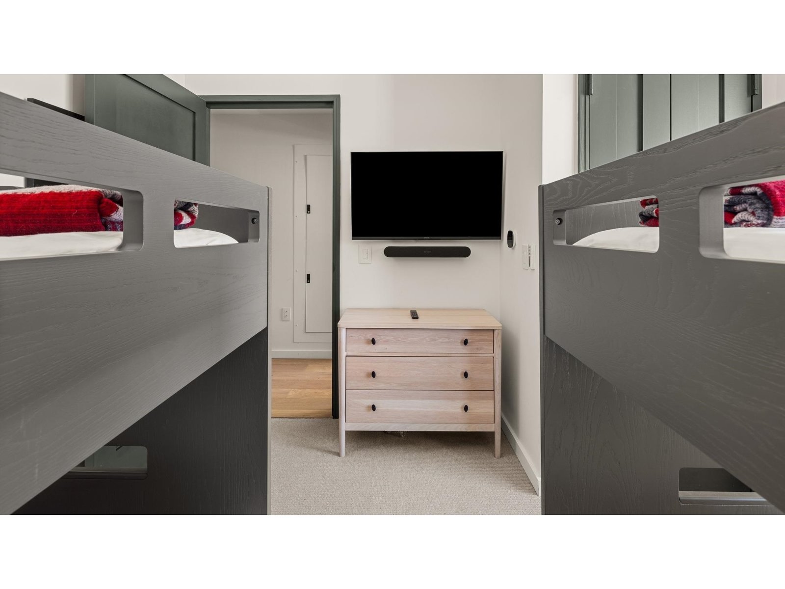 69 Hourglass Drive, Unit 409