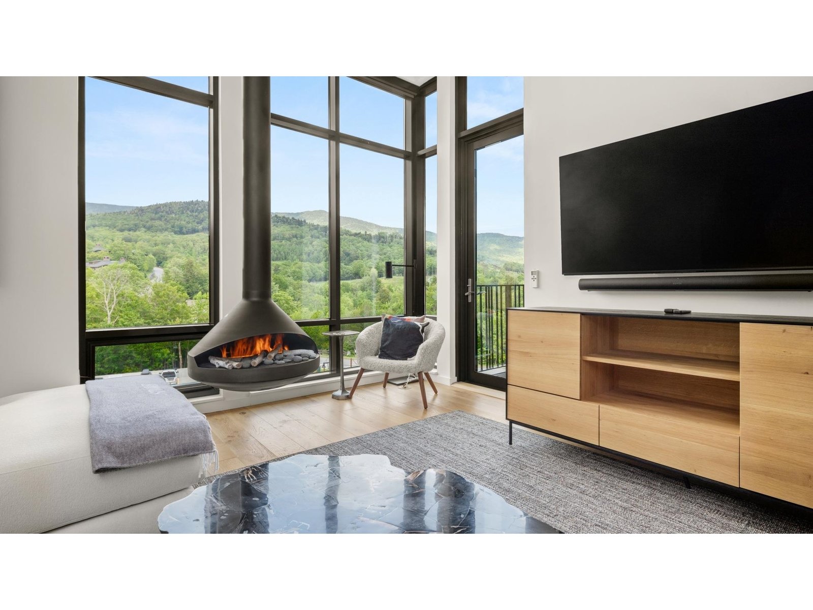 69 Hourglass Drive, Unit 409