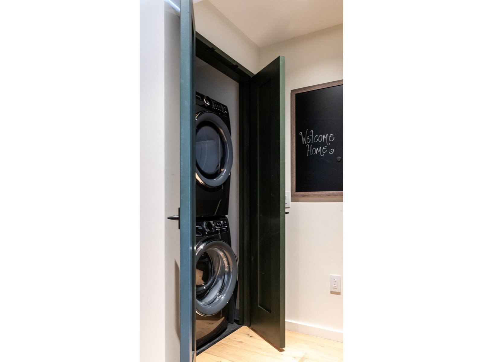 69 Hourglass Drive, Unit 409