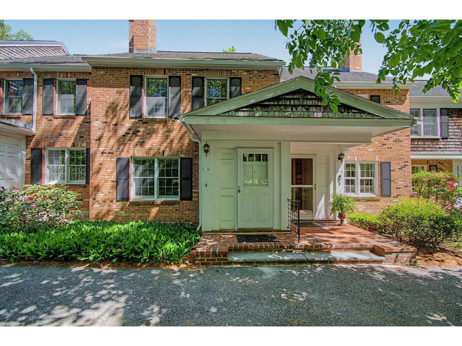69 Joy Drive, South Burlington
