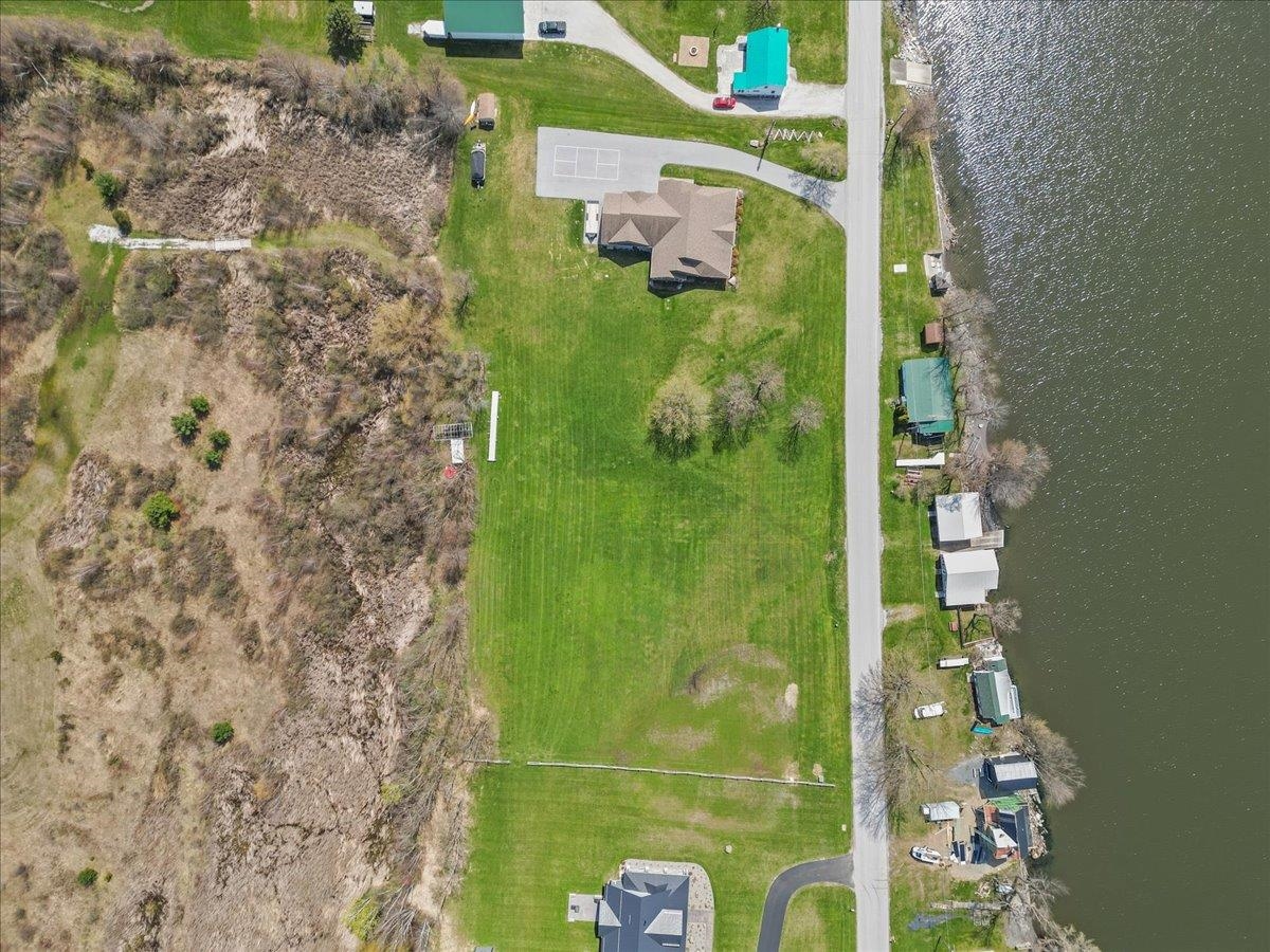 69 Lakewood Drive
