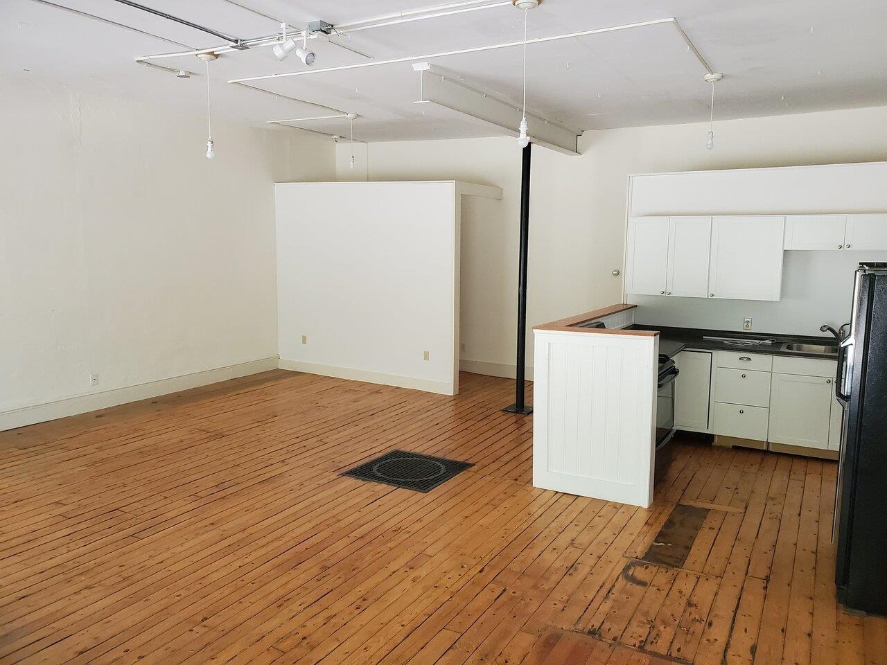 Apartment 4 - Kitchen