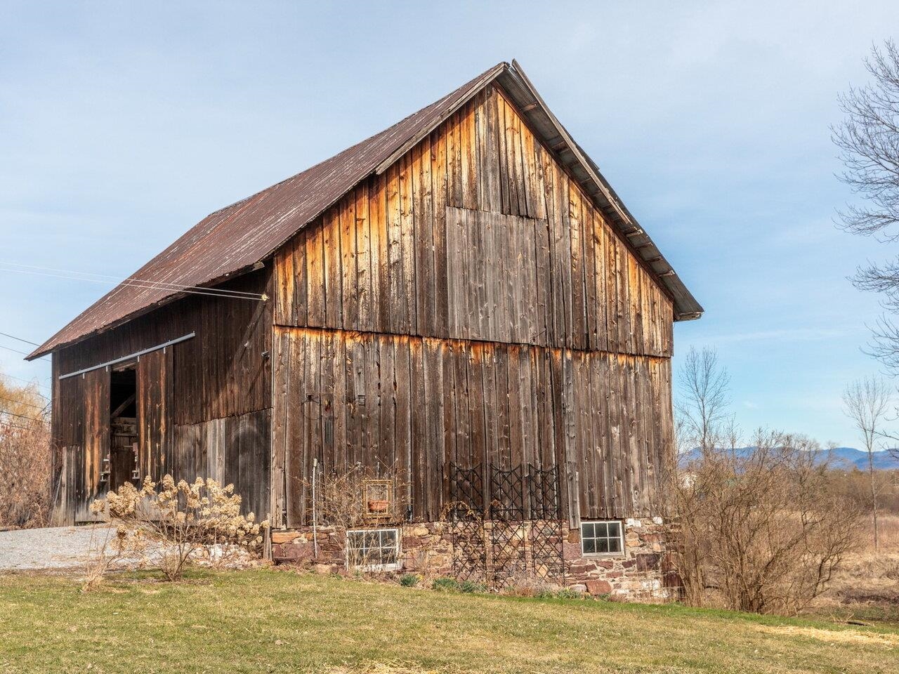 2-Story Post & Beam Barn